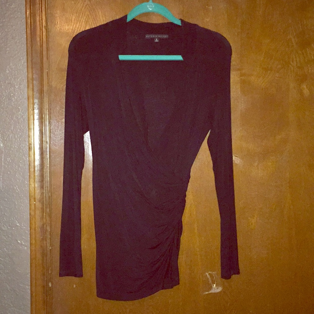 Antonio Melani Black fitted wrap top